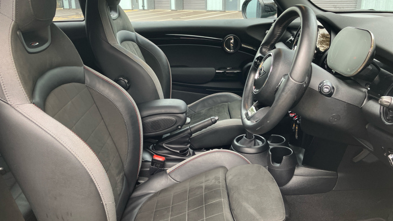 MINI Hatchback 1.5 Cooper Sport 3dr Auto Petrol Hatchback